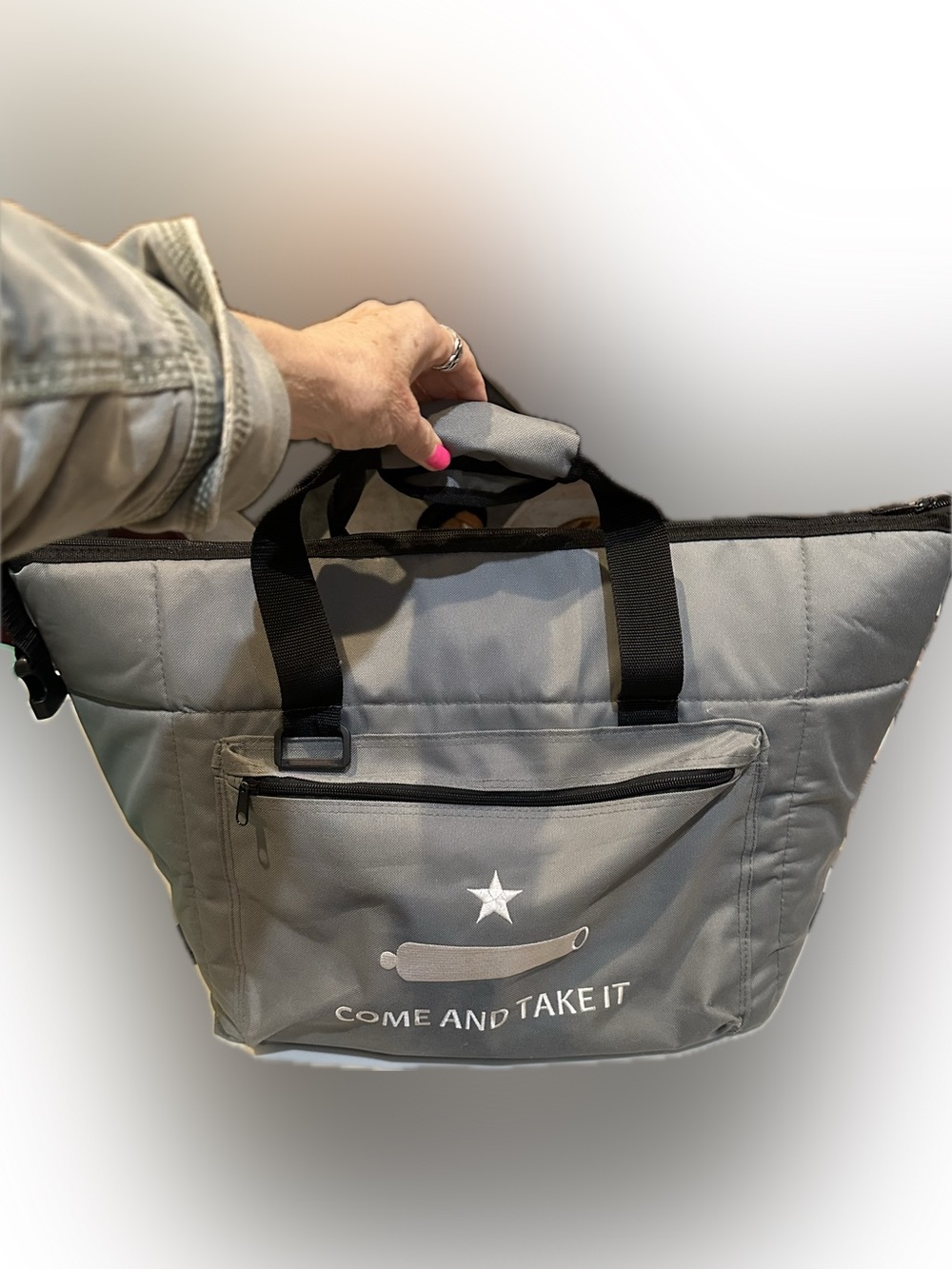 YUKON OUTFITTERS 24 CAN SOFT SIDED THERMAL COOLER BAG COME AND TAKE IT ICE CHEST